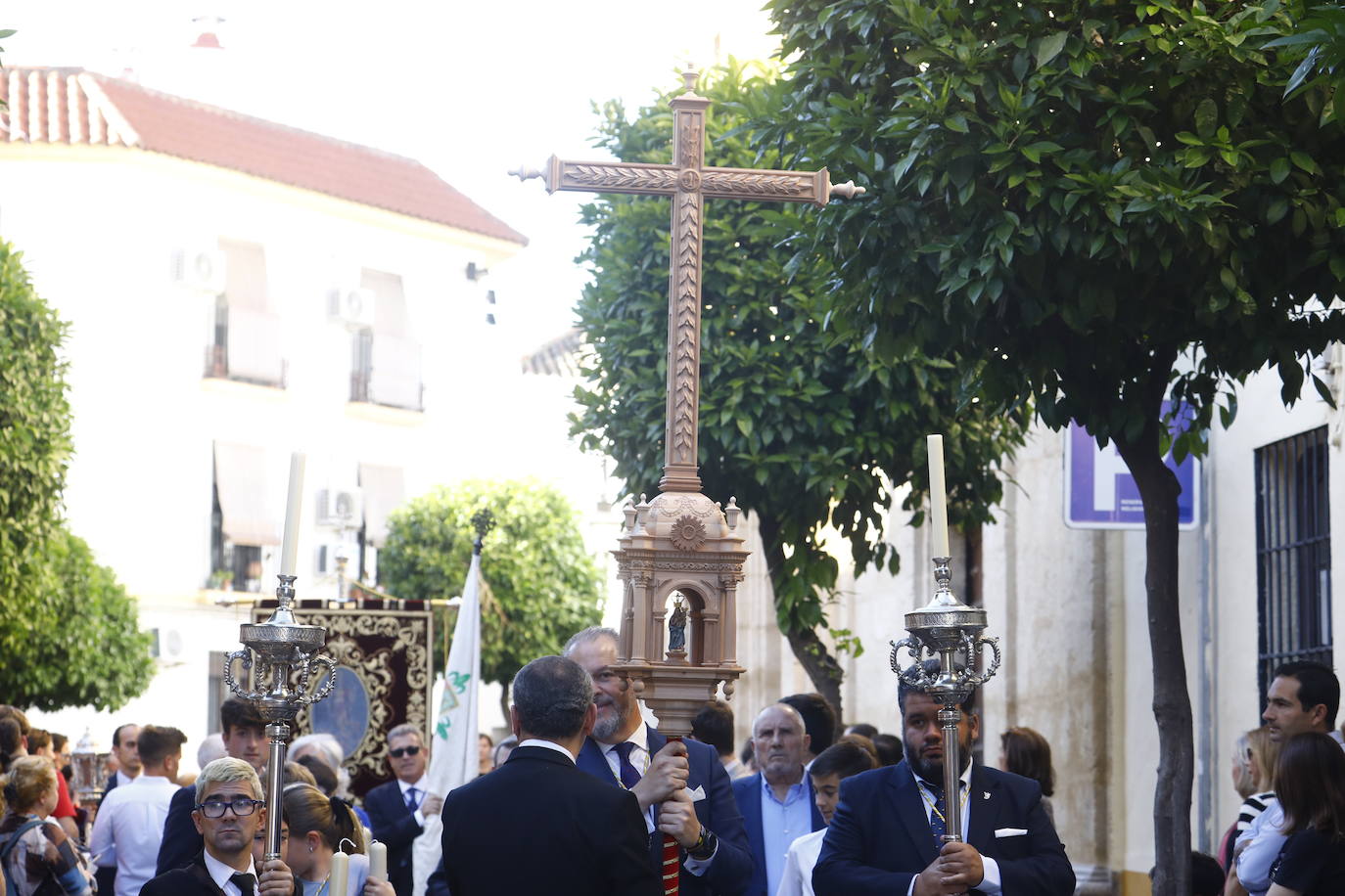 Fotos: La elegante procesión del Arcángel San Rafael en Córdoba