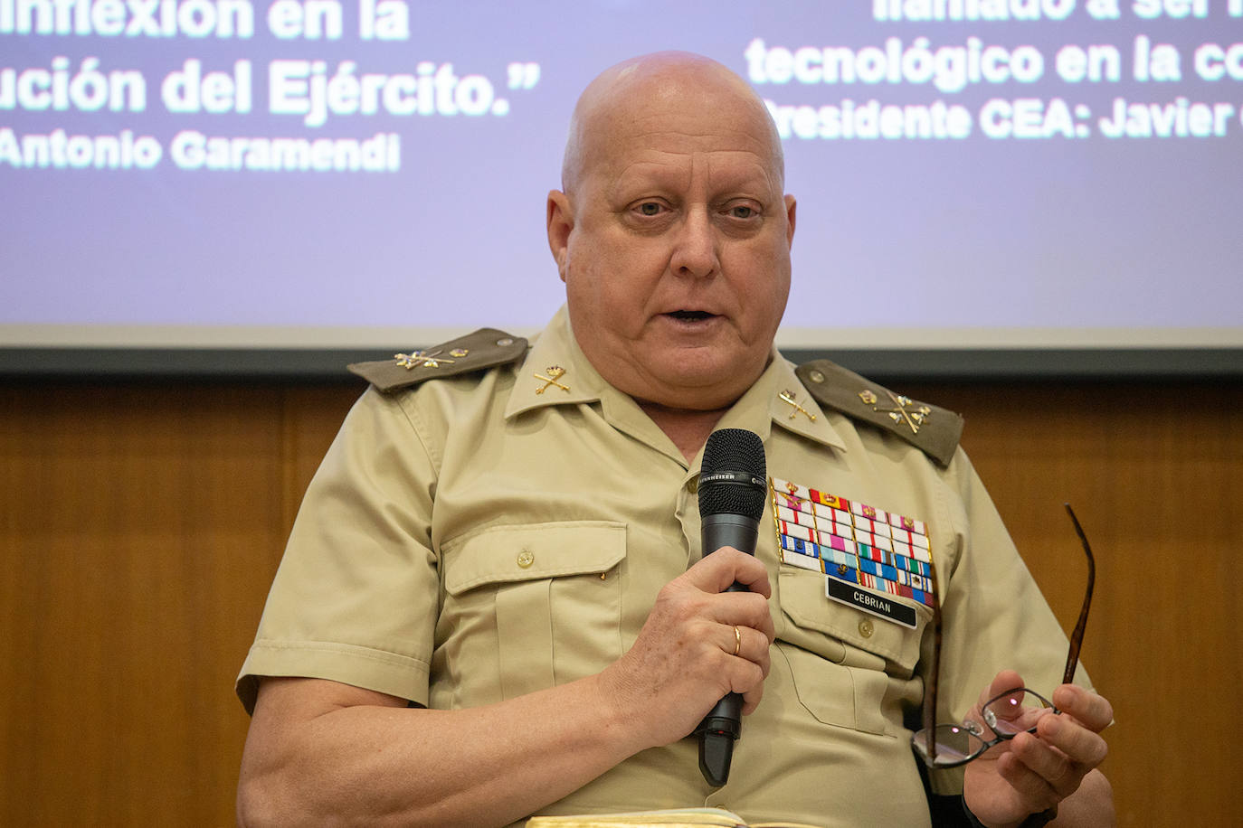 Fotos: La presentación de la Base Logística del Ejército de Tierra de Córdoba en Algeciras