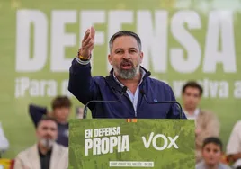 El presidente de Vox Santiago Abascal durante el mitin del partido en Sant Cugat del Vallés (Barcelona)