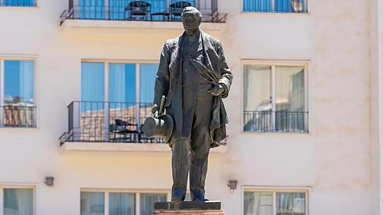 Manuel Domingo Larios, II marqués de Larios, por Mariano Benlliure