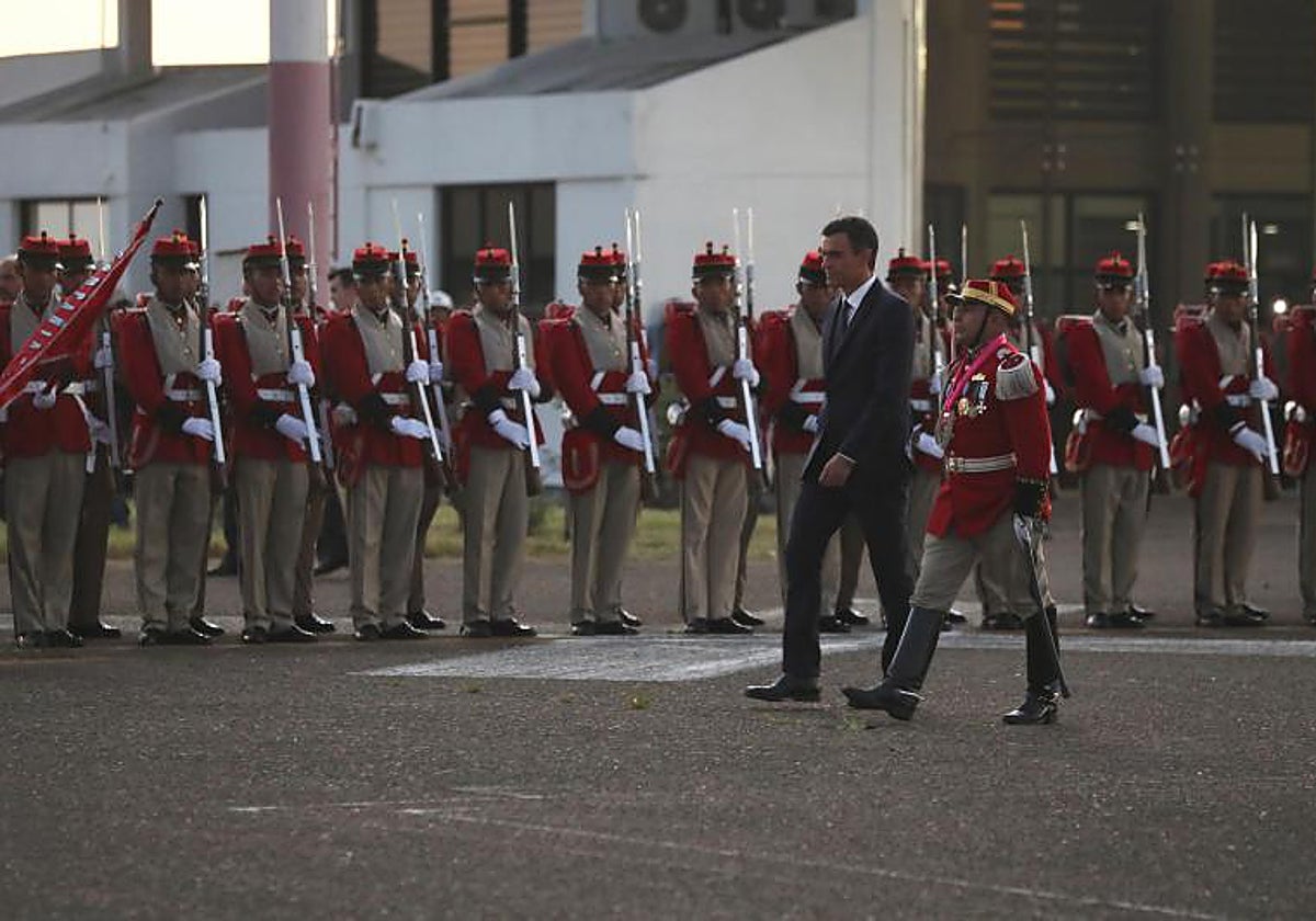 Pedro Sánchez, en un viaje a Bolivia en 2018