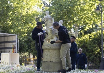 El 'Miguel Ángel' del Retiro vuelve a su pedestal tres años después y más clásico que nunca