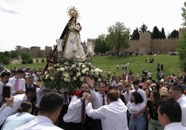 Ávila 'baila' su pasodoble con Nuestra Señora de las Vacas