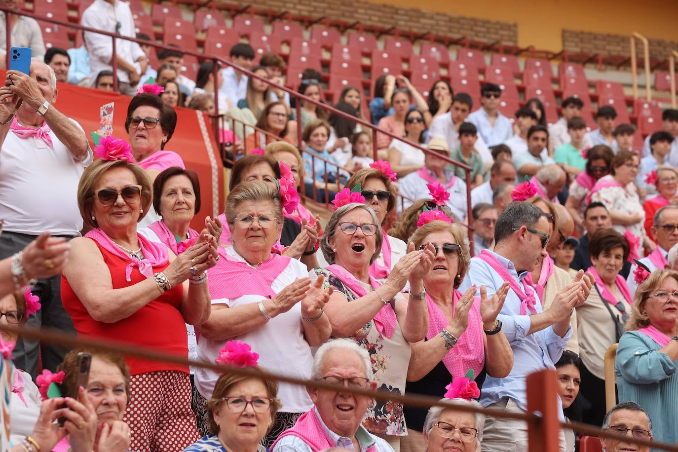 Las mejores fotos de la becerrada de homenaje a la afición cordobesa