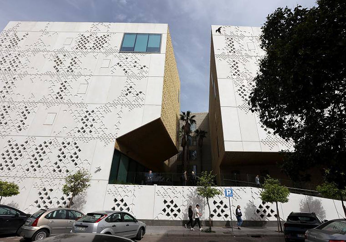 Fachada principal de la Ciudad de la Justicia en Córdoba