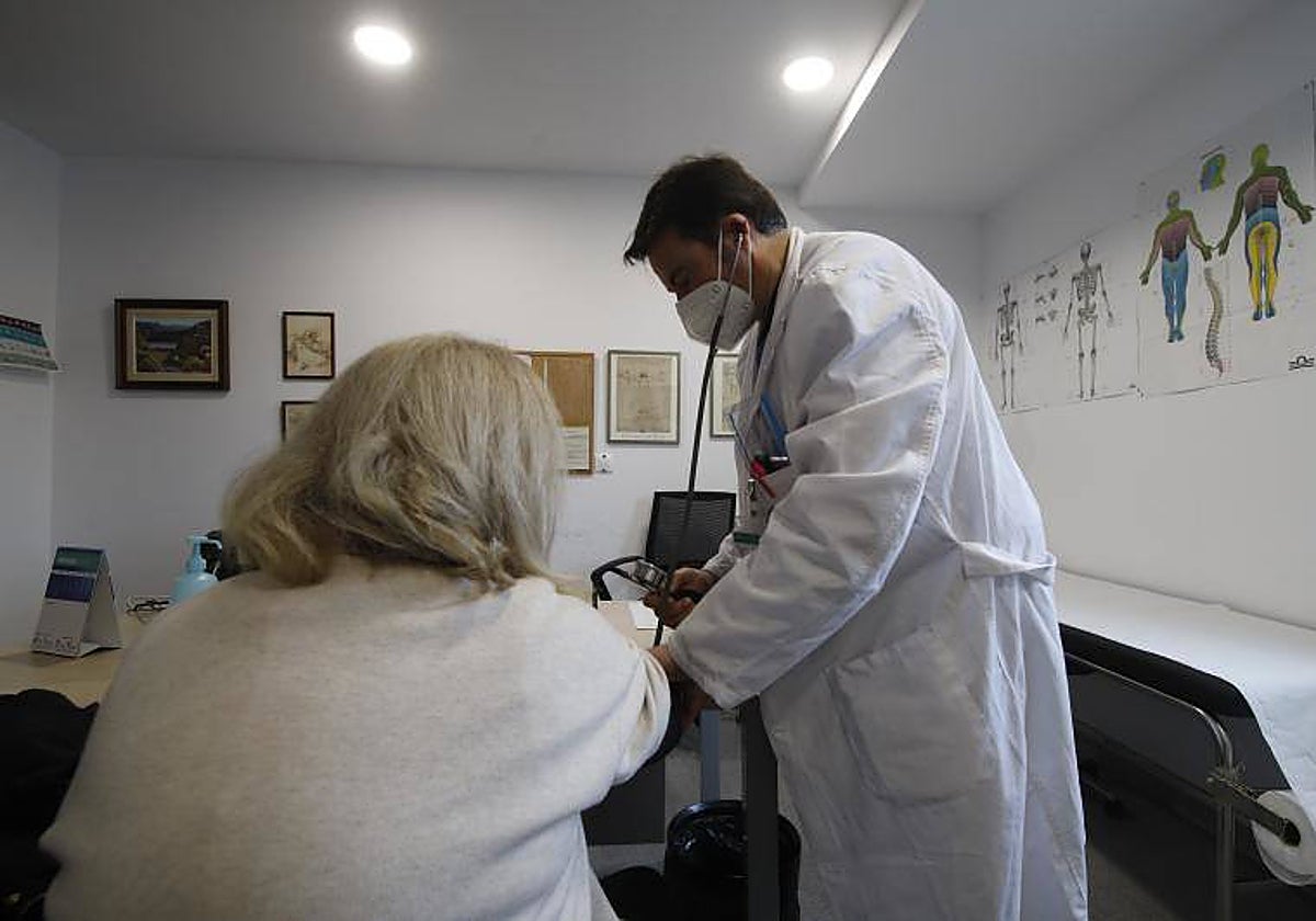 Una consulta médica en un centro de salud
