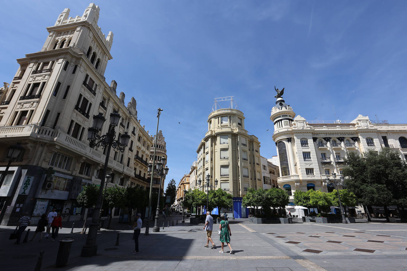 Fotos: la nueva plaza de Las Tendillas, al detalle tras cumplir 25 años