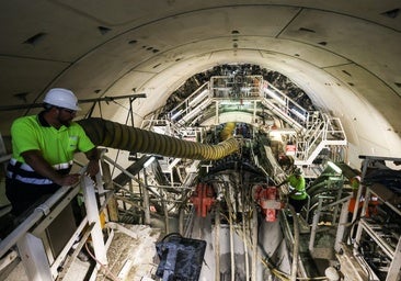 La tuneladora de la Línea 9 del Metro de Barcelona se reactiva tras completar el mantenimiento