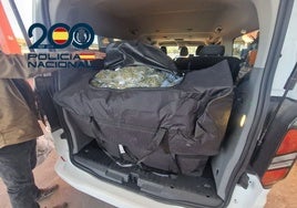 Pillados en una furgoneta de alquiler cuando iban a entregar 200 kilos de marihuana desde Benidorm a Francia