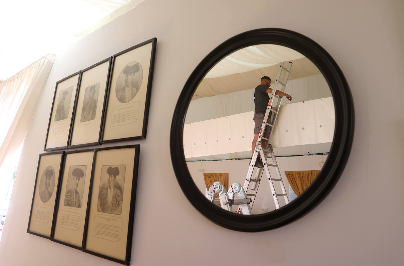 Fotos: el montaje de la Feria de Córdoba llega a los últimos toques