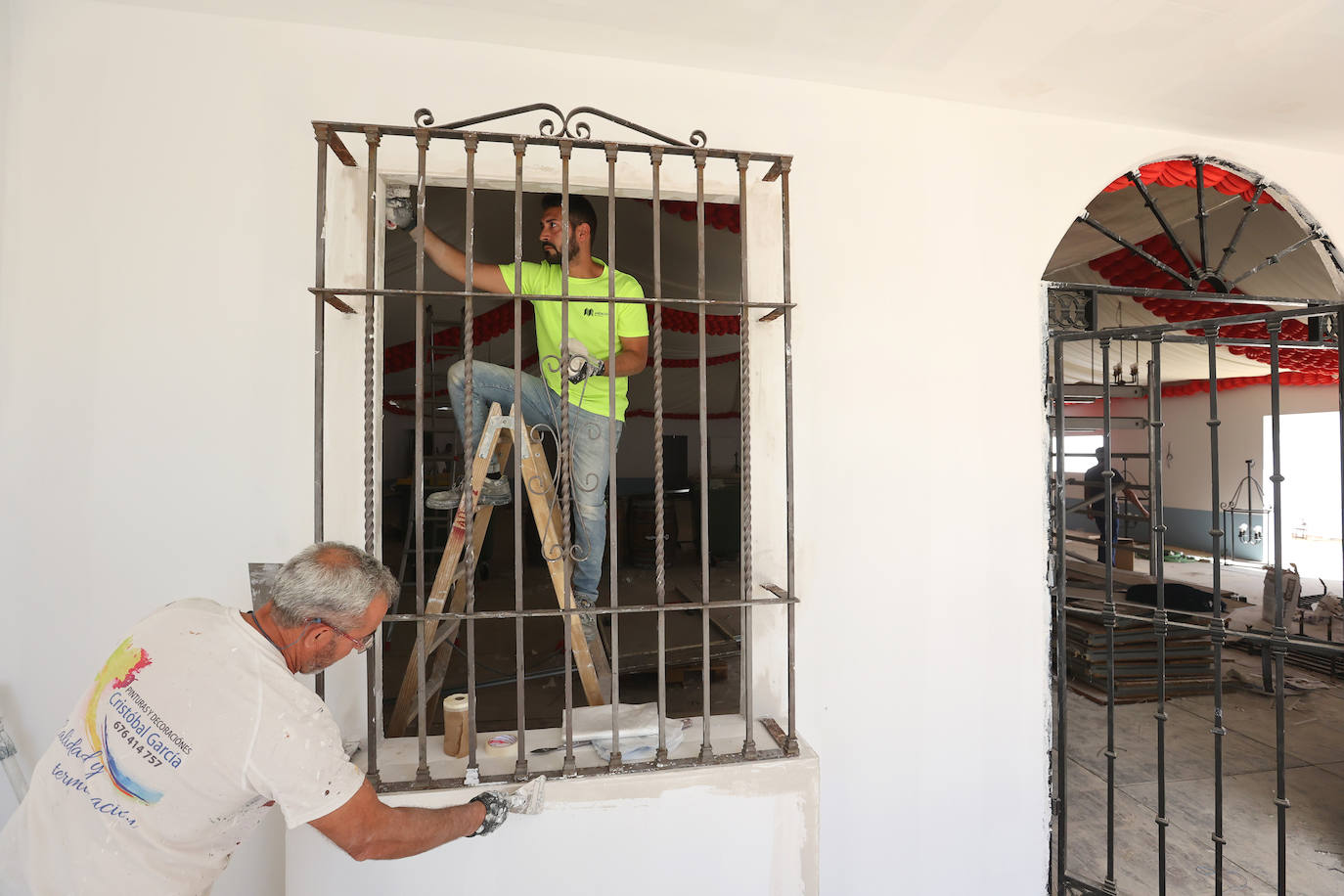 Fotos: el montaje de la Feria de Córdoba llega a los últimos toques