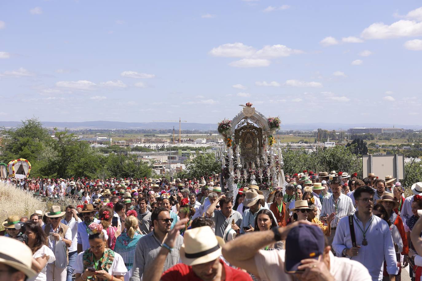 La Hermandad del Rocío de Triana inicia hoy miércoles su peregrinación a la aldea