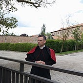 'Don José', de afamado barman experto en cocktails a «asesor espiritual» de las monjas rebeldes de Burgos