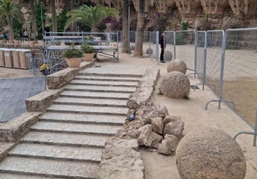 Destrozan unas escaleras protegidas del Park Güell de Barcelona por un desfile de Louis Vuitton