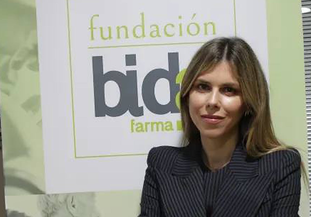 Manuela Villena en la foto de la lista