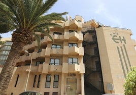 El Ejido rechaza que el Gobierno aloje a 200 inmigrantes ilegales en un hotel del municipio