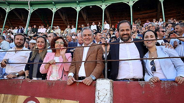Dirigentes del PP, con Paco Núñez y José Julián Gregorio a la cabeza