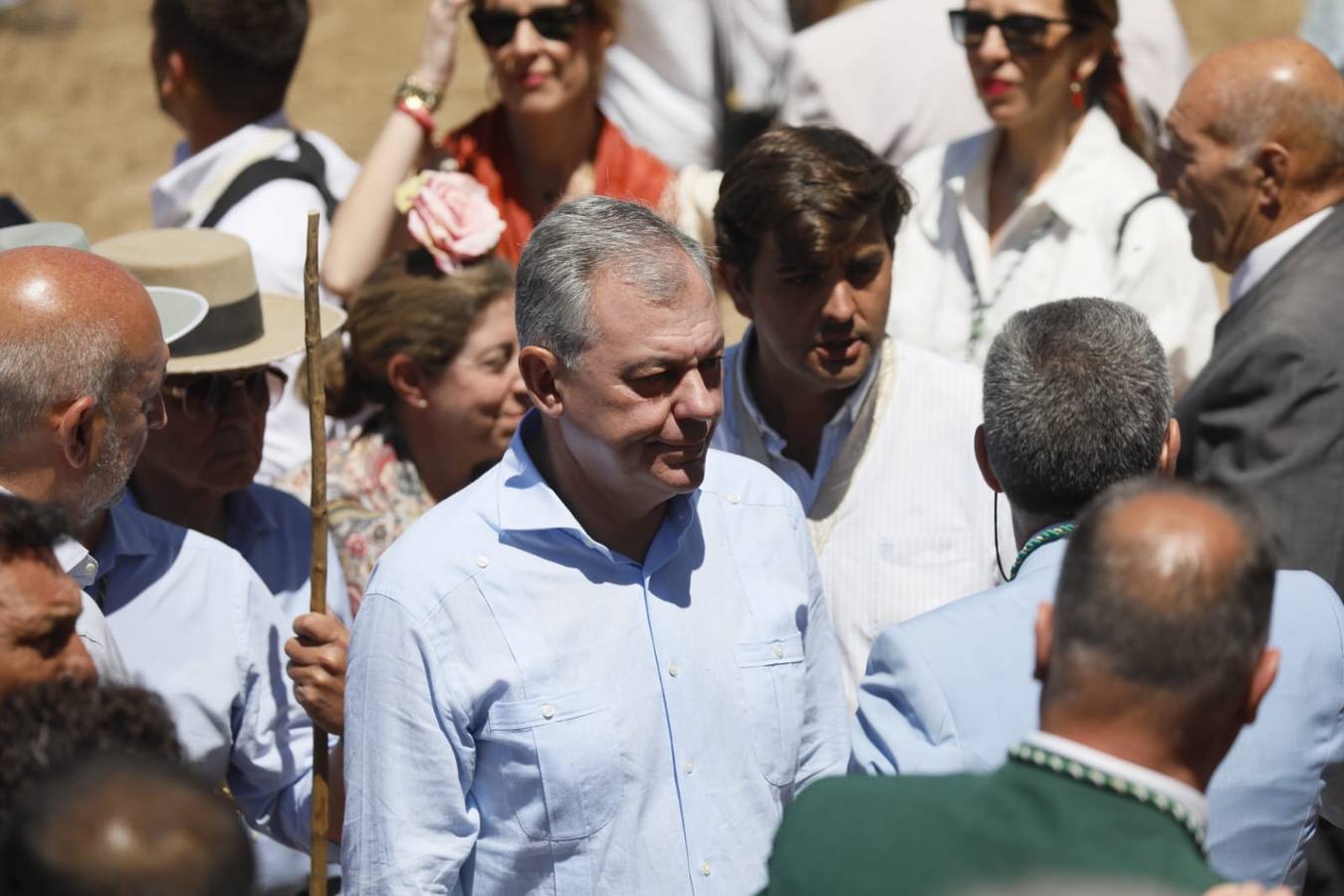 Presentación de la hermandad de Triana ante la Virgen del Rocío