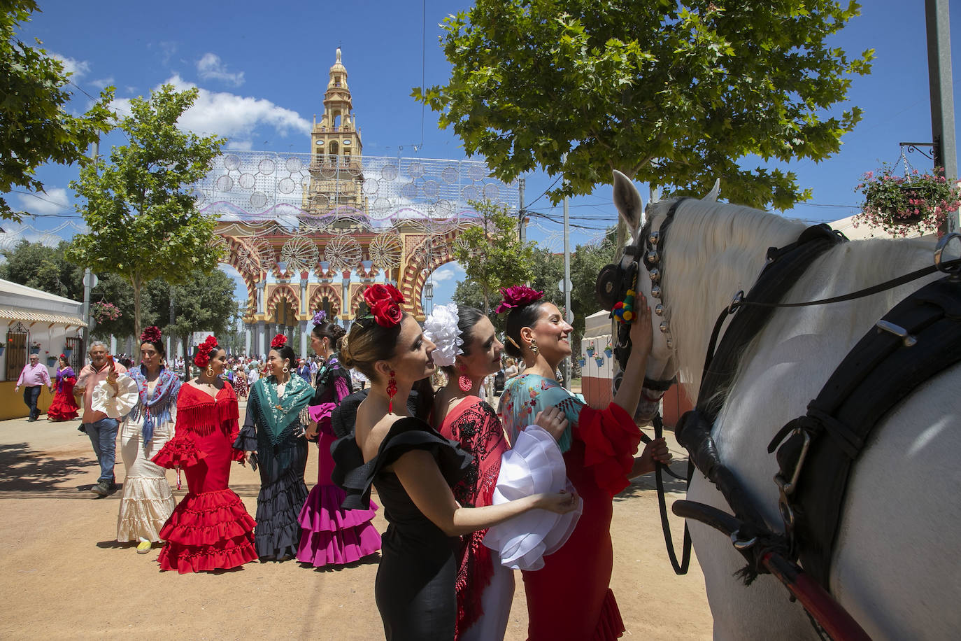 Fotos: El Arenal abarrotado en el primer sábado de la Feria de Córdoba