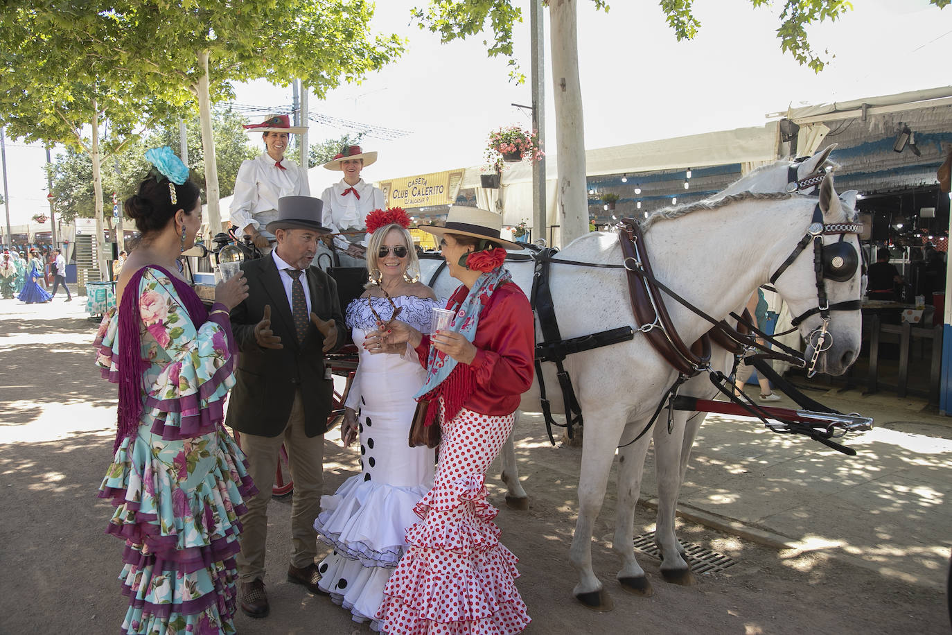 Fotos: El Arenal abarrotado en el primer sábado de la Feria de Córdoba