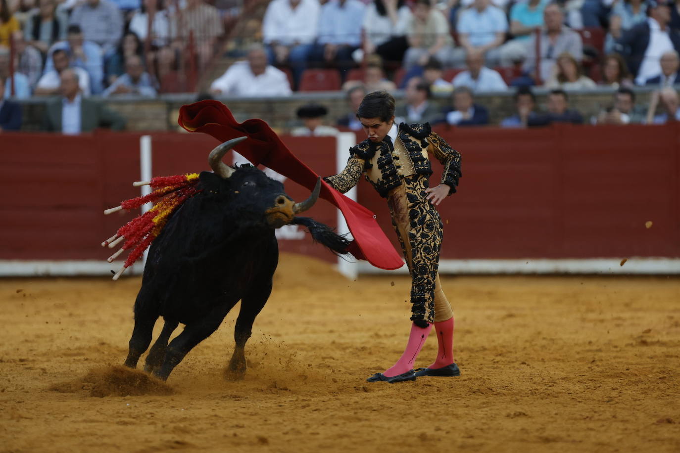 Fotos: los destellos de Ventura y Román en la primera corrida de Feria de Córdoba