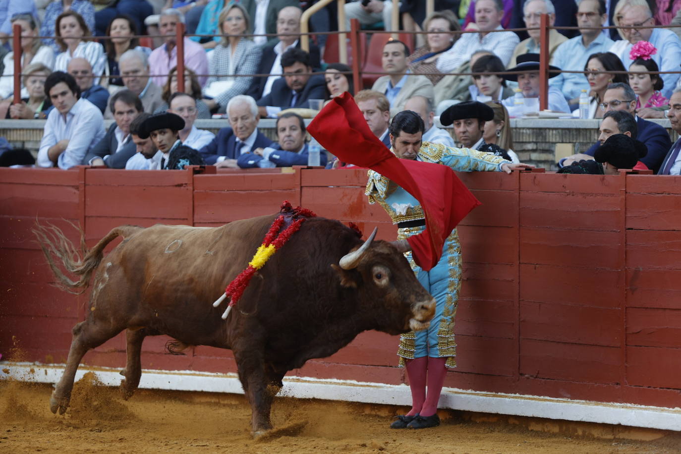 Fotos: los destellos de Ventura y Román en la primera corrida de Feria de Córdoba