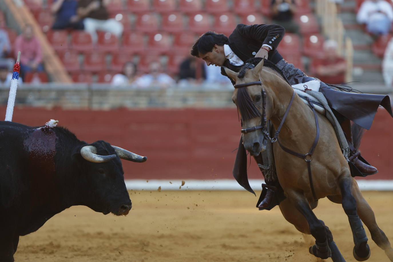 Fotos: los destellos de Ventura y Román en la primera corrida de Feria de Córdoba