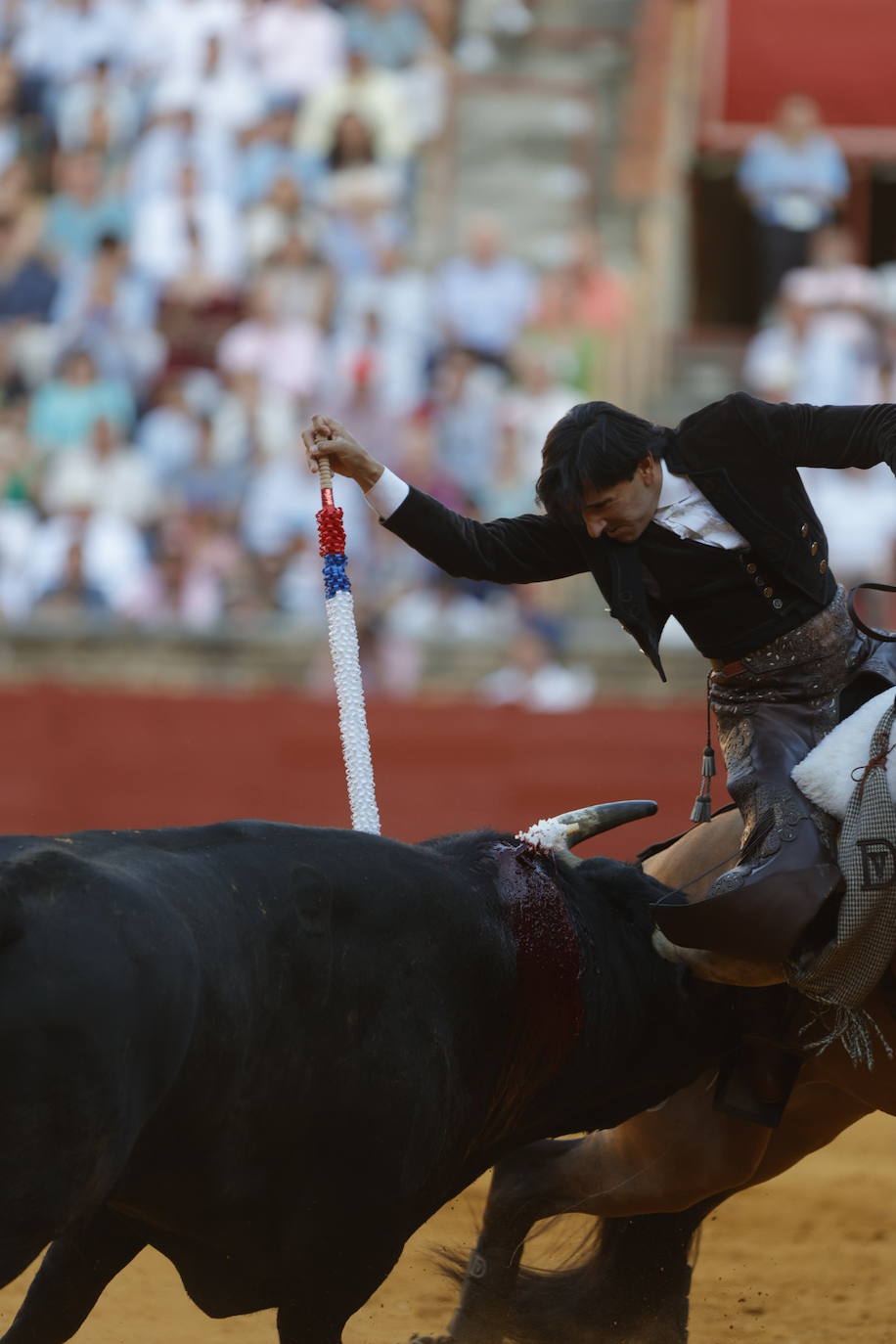 Fotos: los destellos de Ventura y Román en la primera corrida de Feria de Córdoba