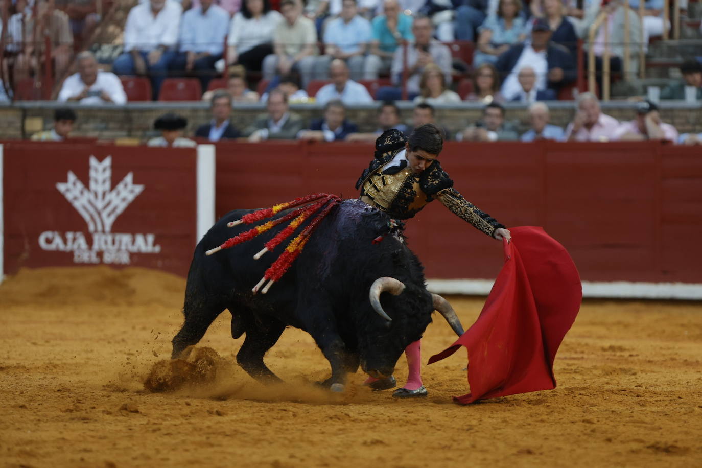Fotos: los destellos de Ventura y Román en la primera corrida de Feria de Córdoba