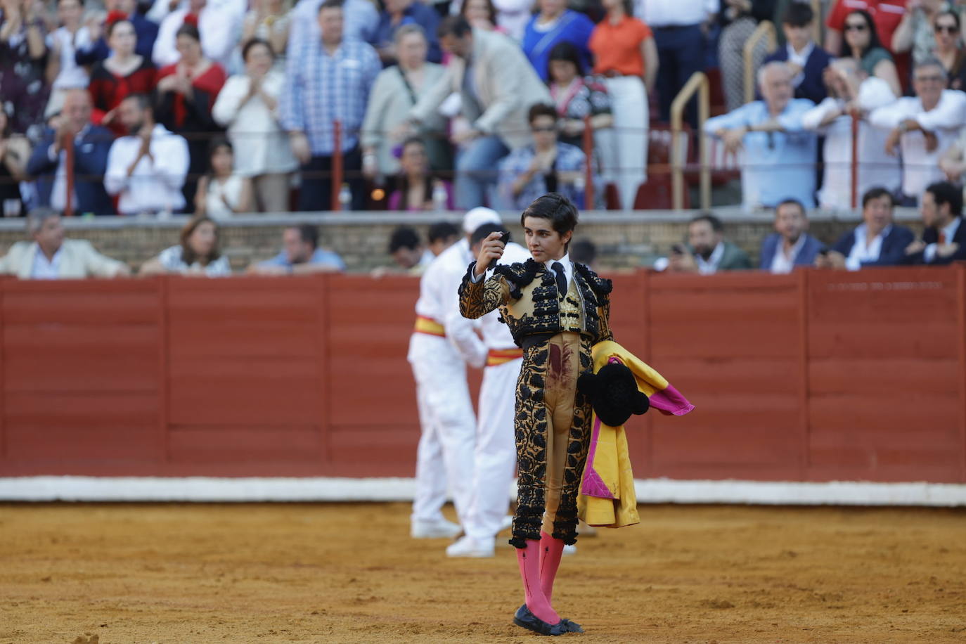 Fotos: los destellos de Ventura y Román en la primera corrida de Feria de Córdoba
