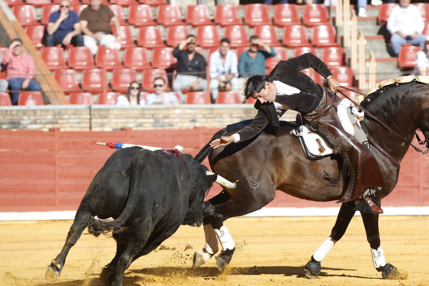 Fotos: los destellos de Ventura y Román en la primera corrida de Feria de Córdoba