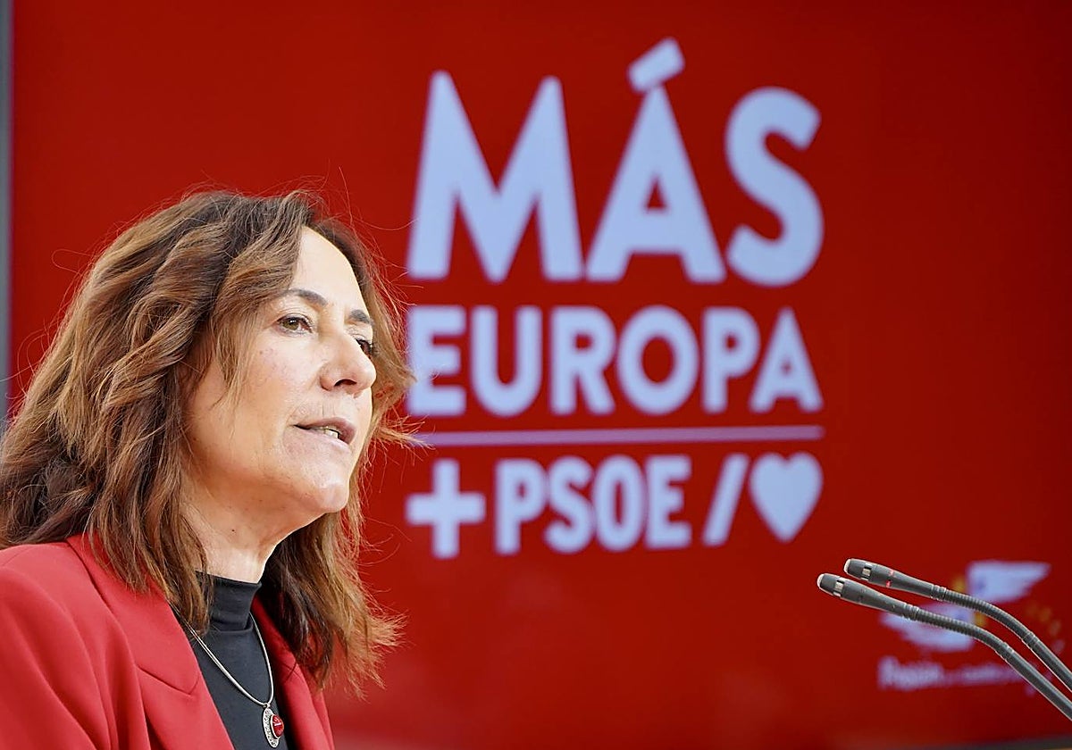 a portavoz del Comité de Campaña del PSOE de Castilla y León y secretaria general del Grupo Parlamentario Socialista en las Cortes, Rosa Rubio, presenta el contenido de la campaña electoral para los comicios europeos del 9 de junio