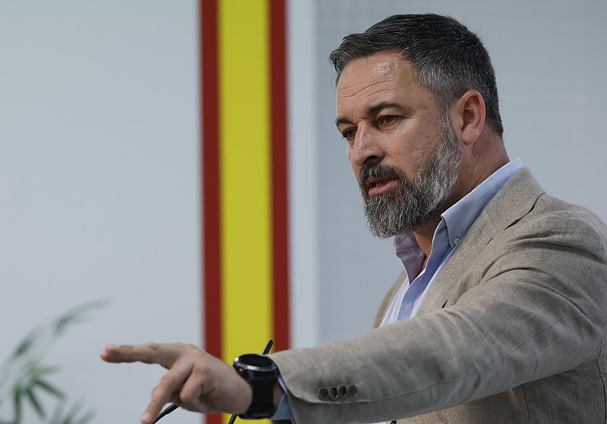 El presidente de Vox, Santiago Abascal, en rueda de prensa