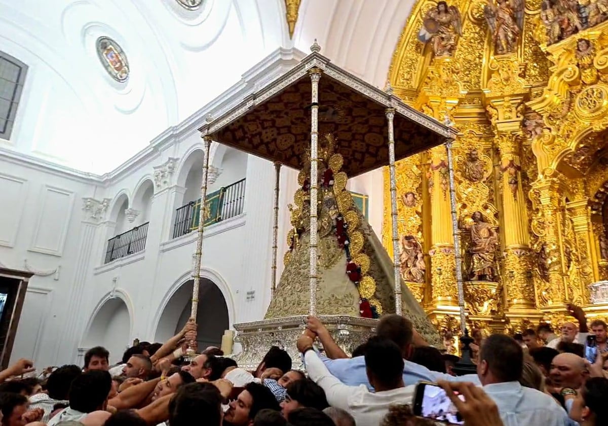 Santiago Padilla: «Hay una mejora sustancial en la salida de la Virgen del  Rocío respecto al año pasado»