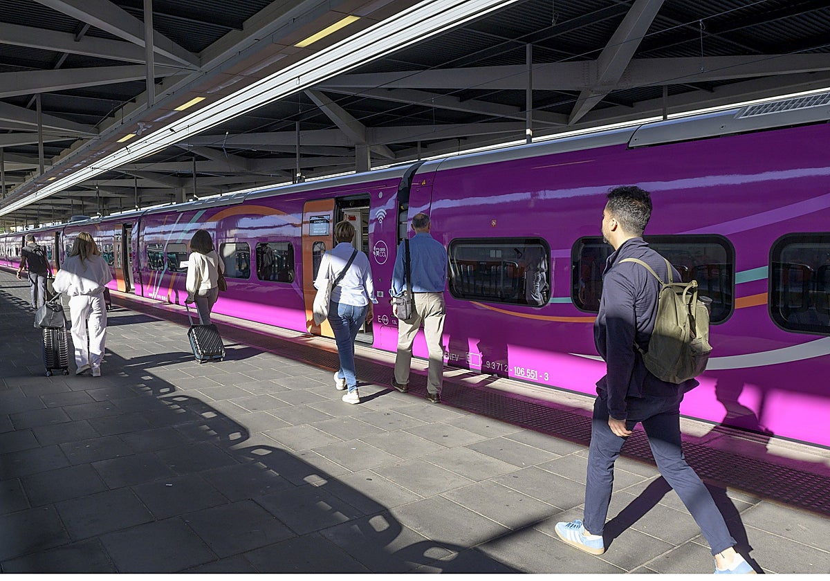 Renfe estrena los S-106 con un incremento de más de 10.000 plazas en los Avlo que unen la Comunidad Valenciana con Madrid