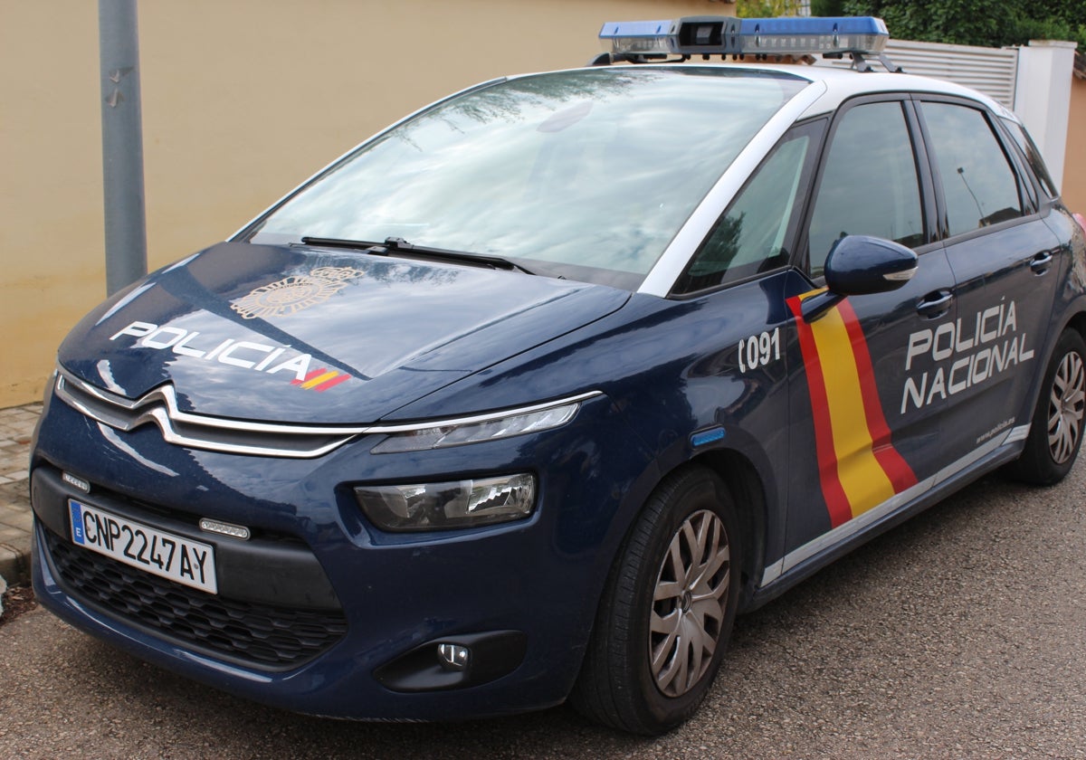 Imagen de archivo de un coche patrulla de la Policía Nacional