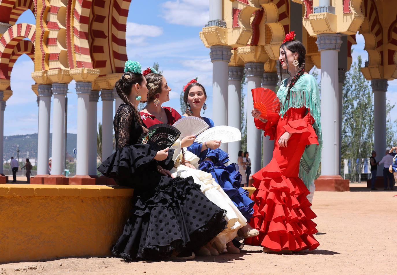 Fotos: ambiente de gala en el Arenal en el miércoles de la Feria de Córdoba