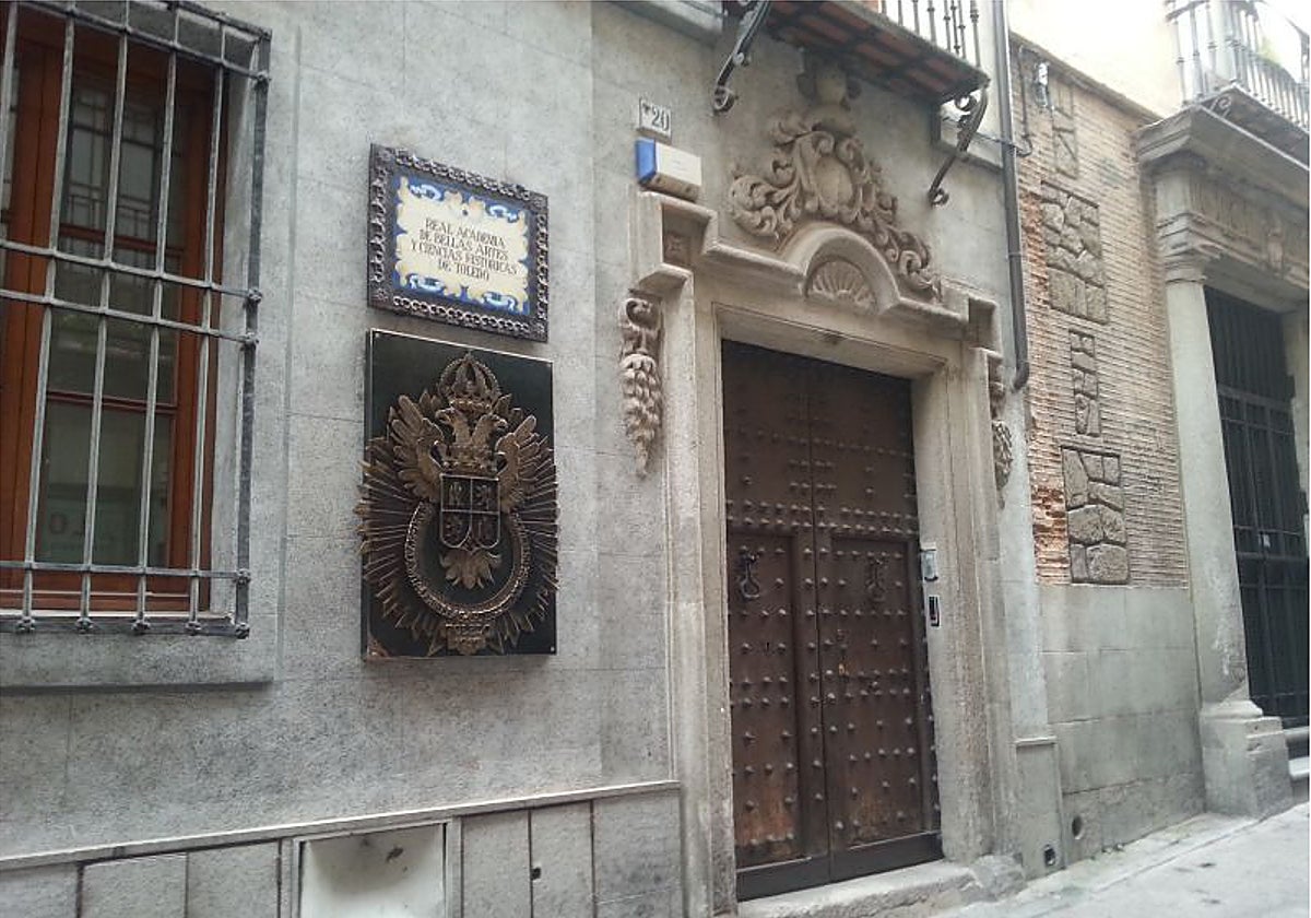 Fachada de la Real Academia de Bellas Artes de Toledo