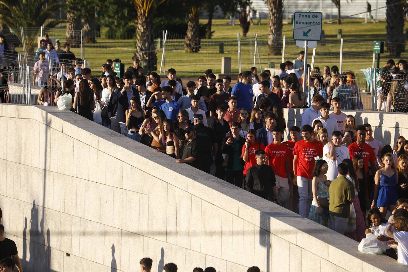 Fotos: diez mil jóvenes, en el botellón de la Feria de Córdoba