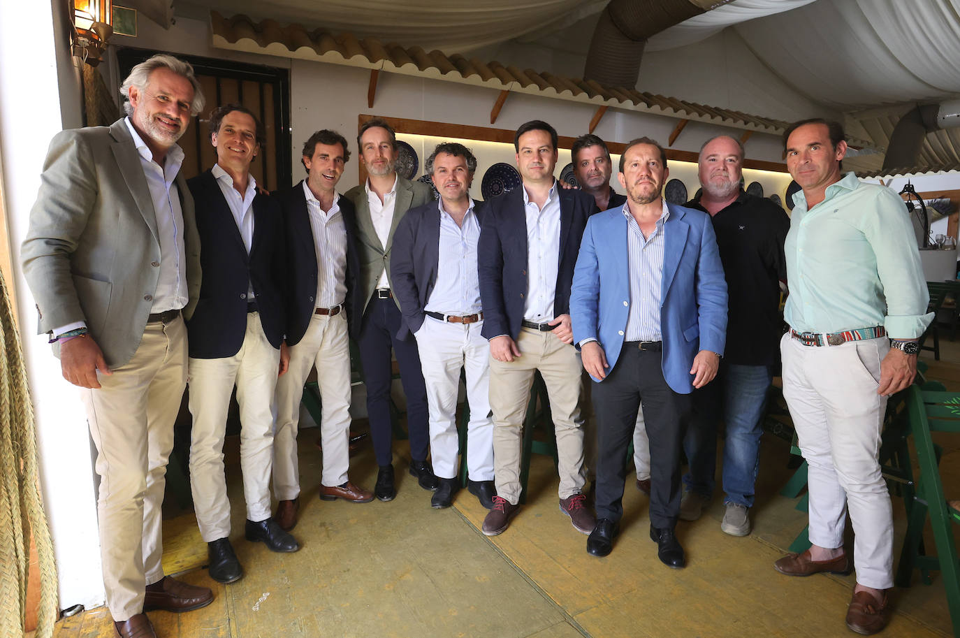 Las imágenes del ambiente en las casetas de este miércoles en la Feria de Córdoba (I)