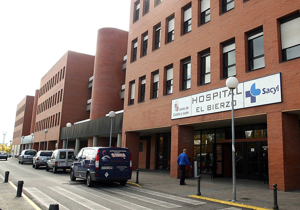 El hospital del Bierzo retoma la atención en Oncología tras la suspensión por la baja de dos médicos
