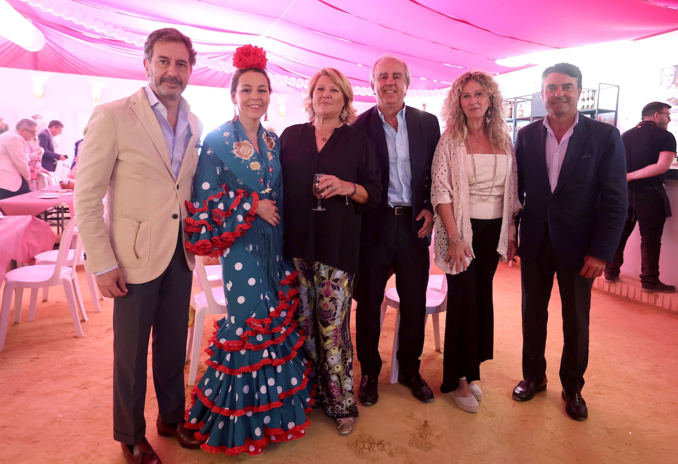 Las imágenes del ambiente en las casetas este miércoles en la Feria de Córdoba (II)