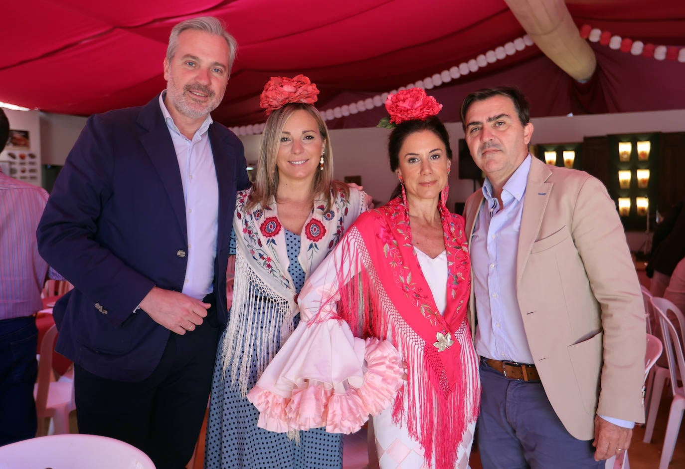 Las imágenes del ambiente en las casetas este miércoles en la Feria de Córdoba (II)