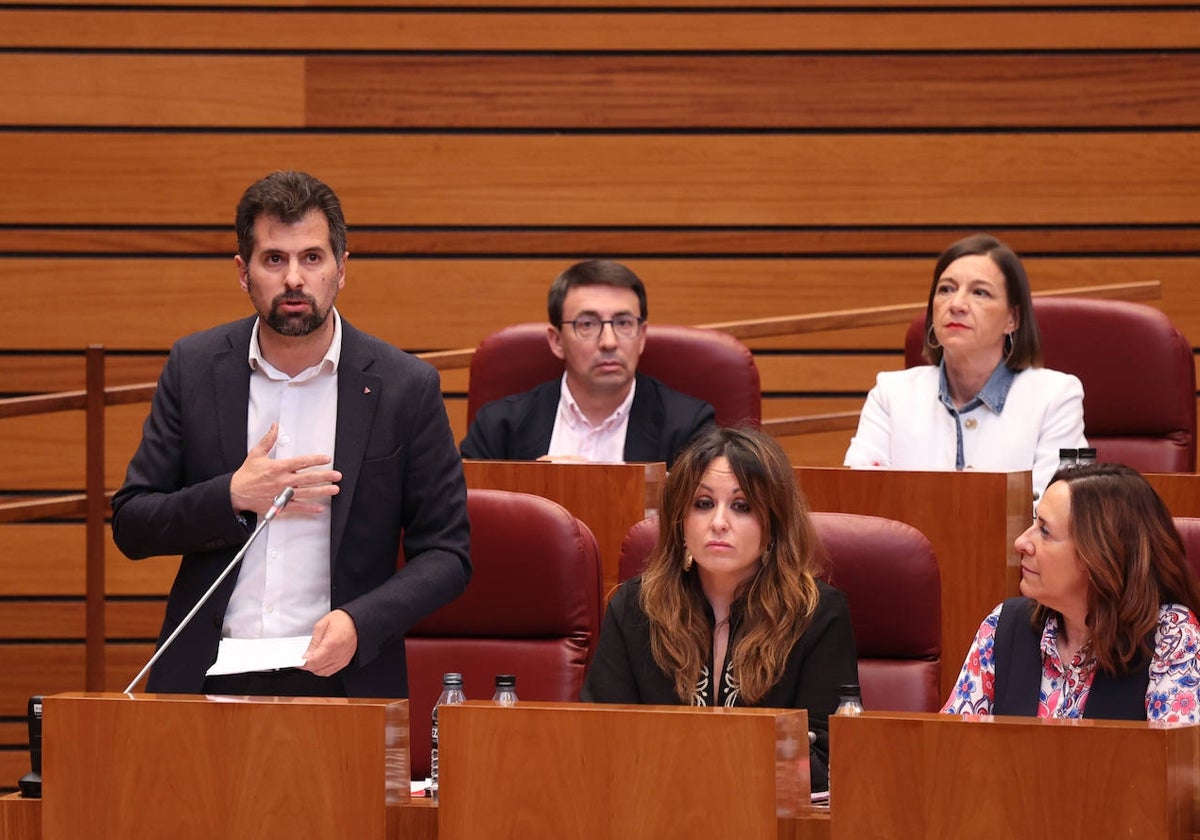Luis Tudanca, durante la intervención en el pleno de las Cortes