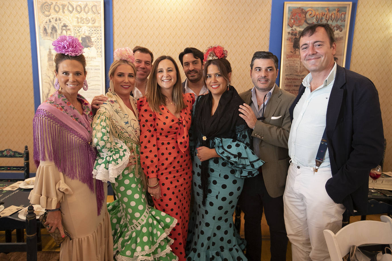 Las imágenes del ambiente en las casetas el jueves de la Feria de Córdoba (I)