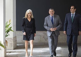 Andalucía amplía su plan de ayudas educativas a hermanos, nietos y abuelos de víctimas del terrorismo