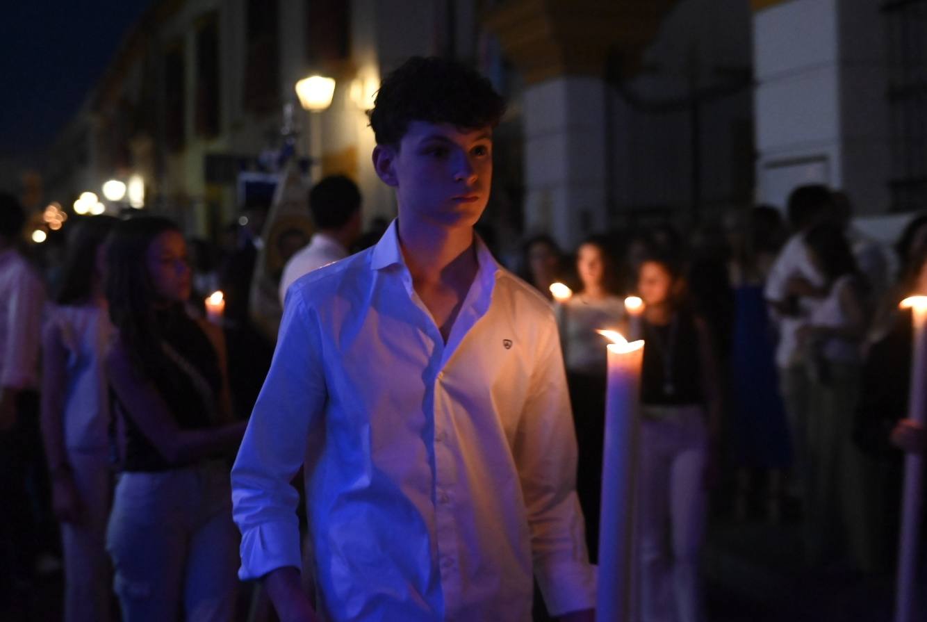 Fotos: La alegre procesión de María Auxiliadora por Córdoba