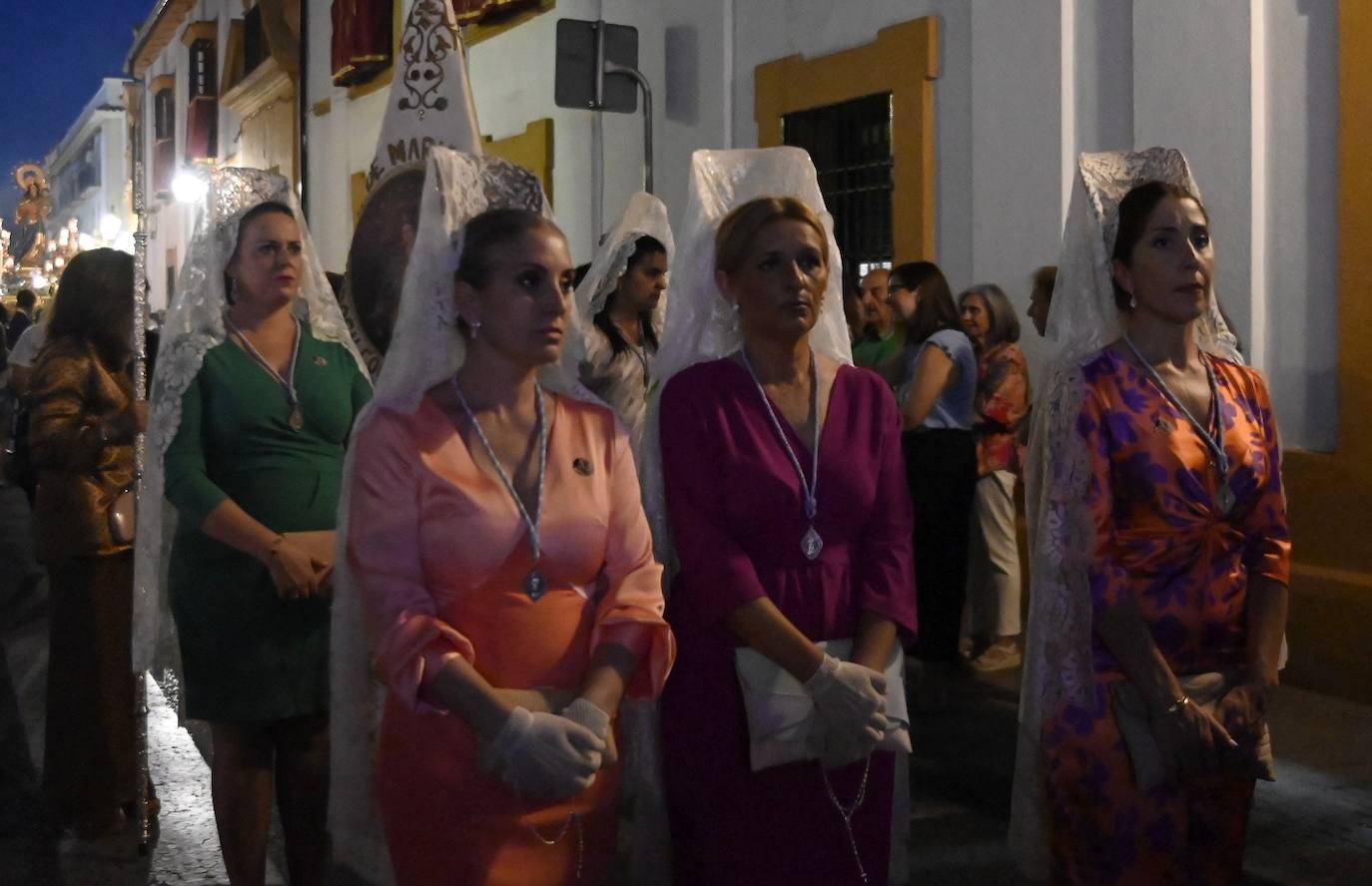 Fotos: La alegre procesión de María Auxiliadora por Córdoba