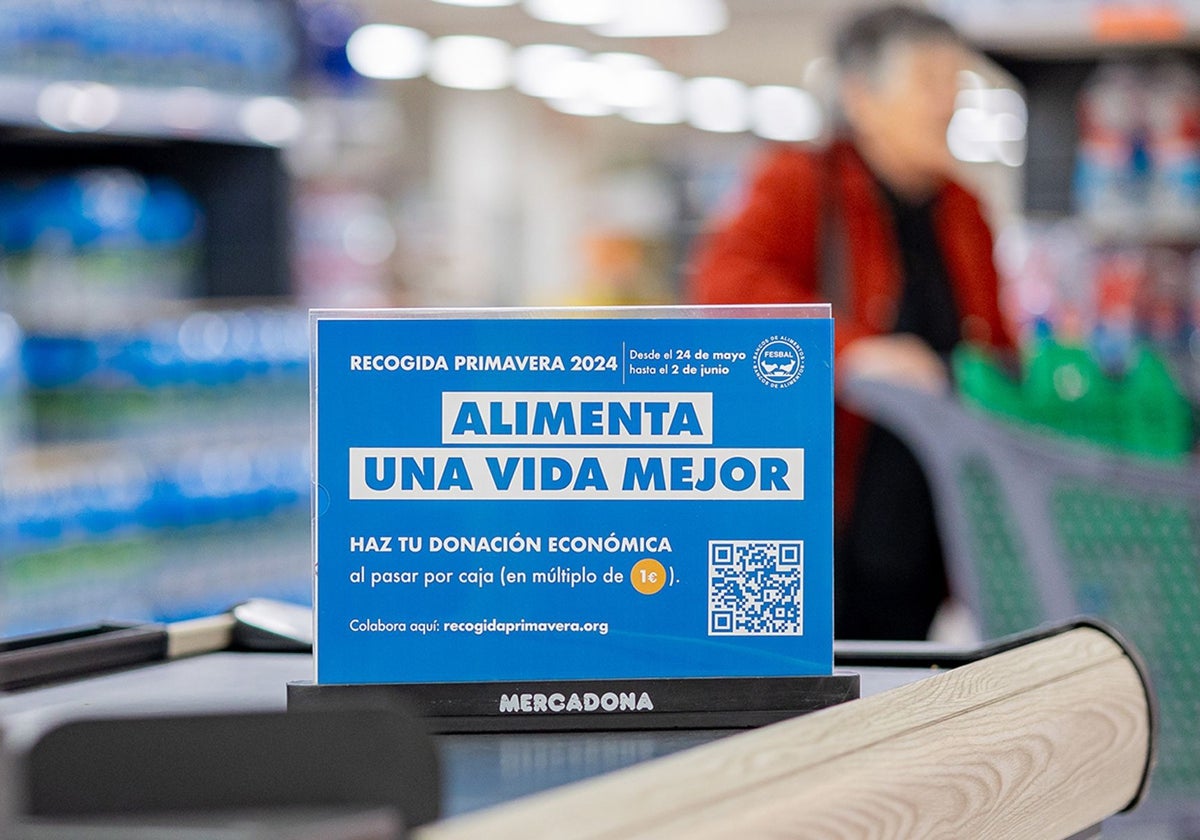 Imagen de un separador de caja con la información de la campaña en un supermercado de Mercadona
