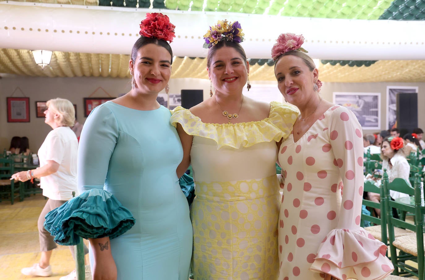 Las imágenes del ambiente en las casetas el último sábado de la Feria de Córdoba (I)